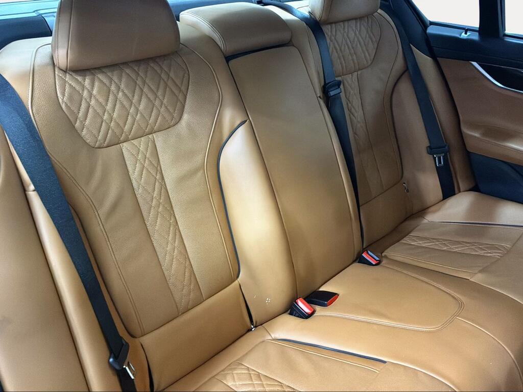 BMW Serie 7 740d xDrive - Foto 788