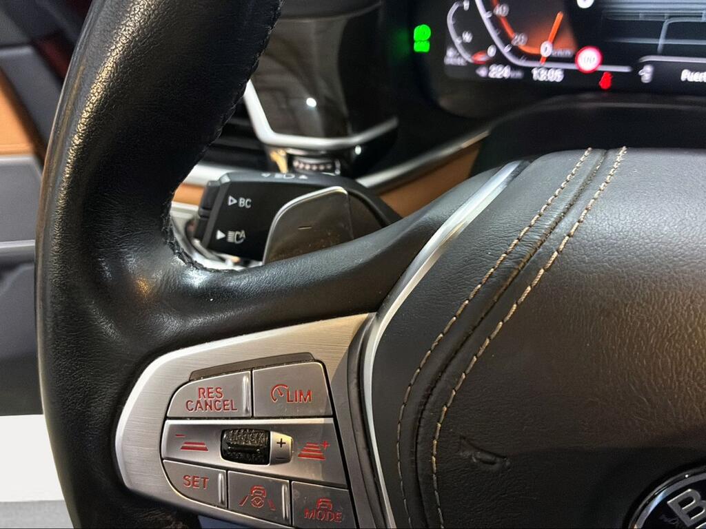 BMW Serie 7 740d xDrive - Foto 798