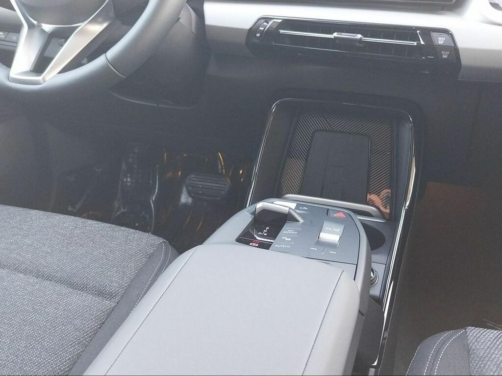 BMW iX1 xDrive30 - Foto 437