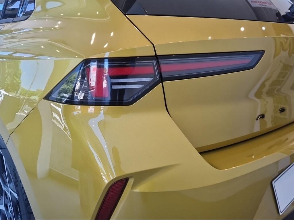 Opel Astra 1.2T XHT Hybrid 107kW Ultimate eDCT6 - Foto 630