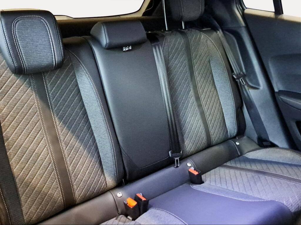 Peugeot 2008 Allure Gasolina 100 S&S 6 Vel. MAN - Foto 727