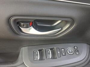 Honda ZR-V 2.0 i-MMD 4x2 Elegance CVT
