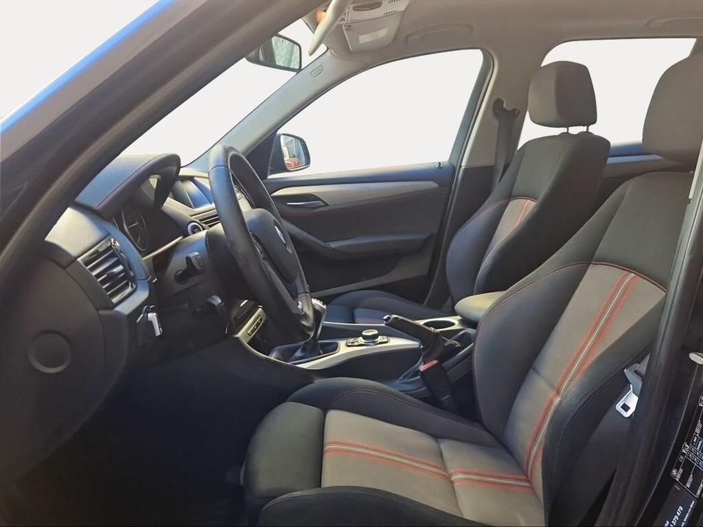 BMW X1 sDrive18d - Foto 807