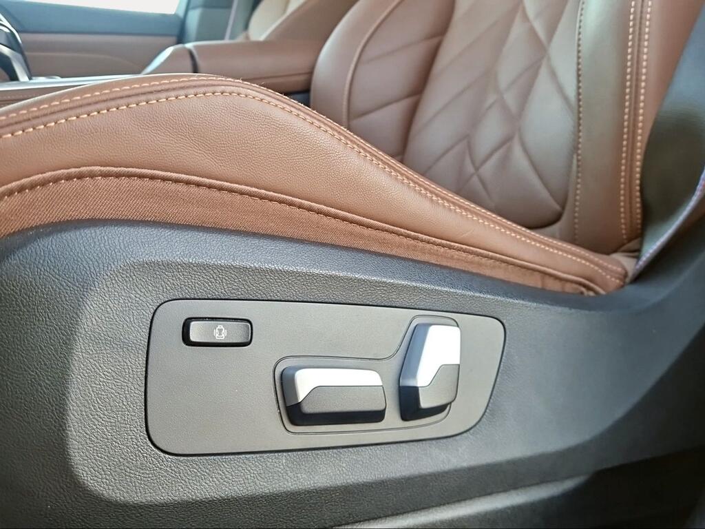 BMW X5 xDrive40d - Foto 966