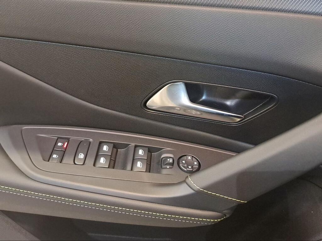 Peugeot e-408 GT Eléctrico 210 (157 Kw) - Foto 430