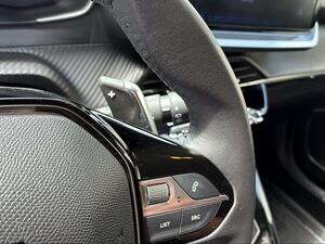 Peugeot 2008 N2008 Style Hybrid 136 eDCS6