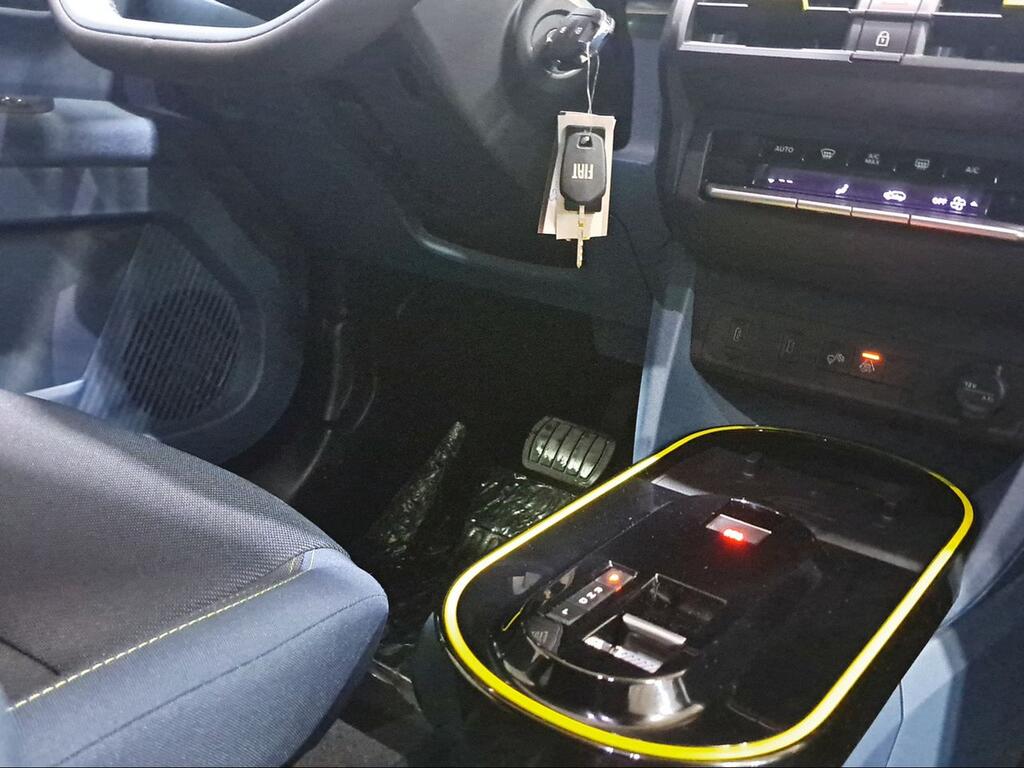 Fiat Grande Panda ICON MHEV 81kW (110cv) - Foto 391