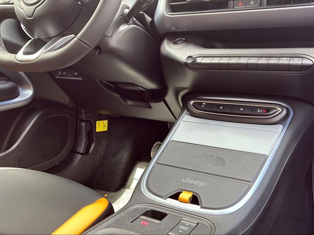 Jeep Avenger 1.2 eHybrid 4xe 145CV T. North Face - Foto 1618