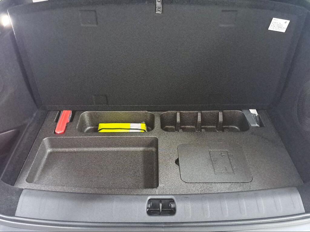 Leapmotor C10 C10 REEV 28.4 kWh Design REEV Hybrid A - Foto 1631