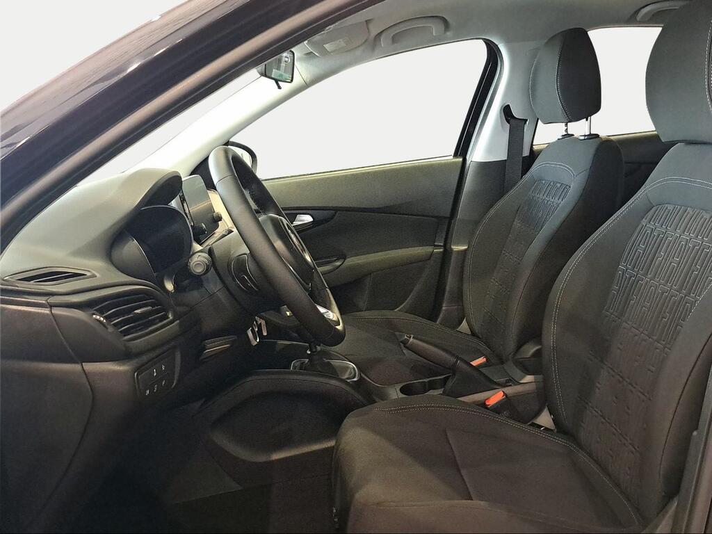 Fiat Tipo HB Diesel 1.6 97kW (130CV) manual Monotrim - Foto 471