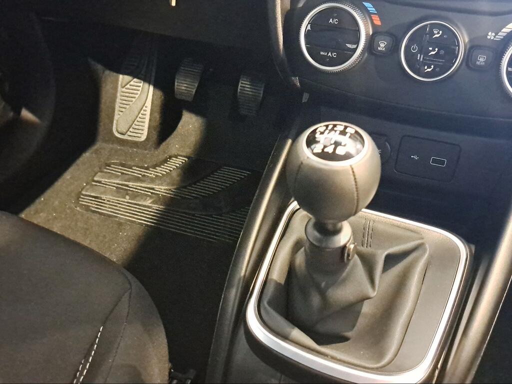Fiat Tipo HB Diesel 1.6 97kW (130CV) manual Monotrim - Foto 481