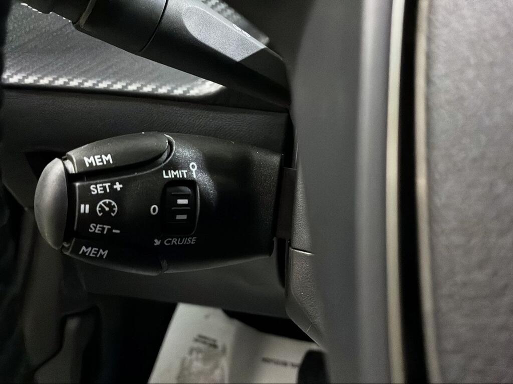 Peugeot 208 Style HYBRID 110 eDCS6 - Foto 1417