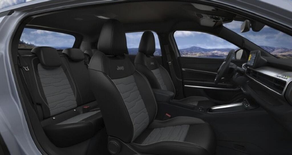 Jeep Avenger 1.2 eHybrid 4xe 107kW (145CV) Upland - Foto 380