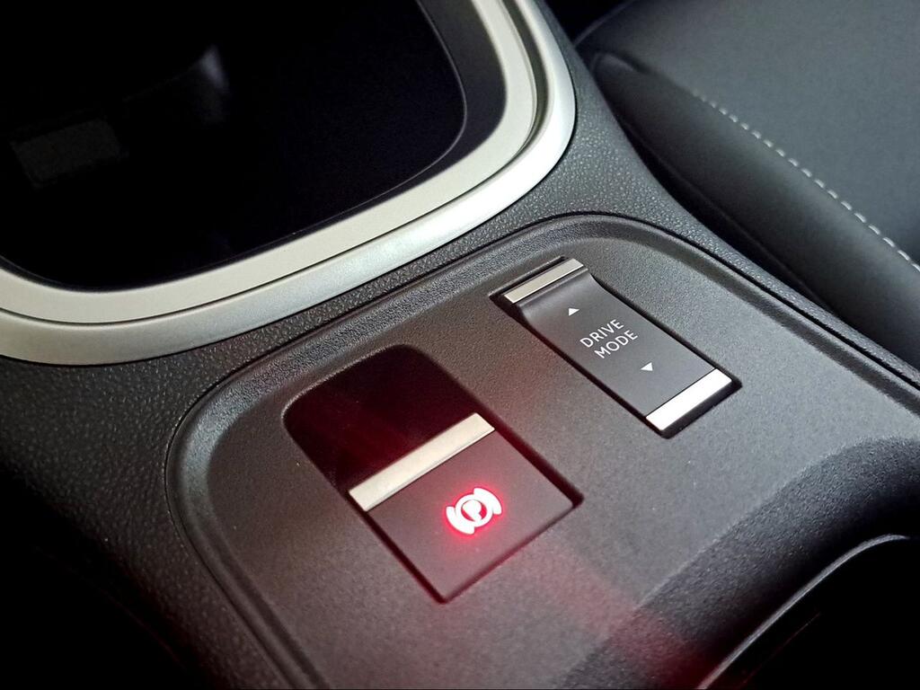 Jeep Avenger AVENGER HYBRID 4XE UPLAND 145CV - Foto 405