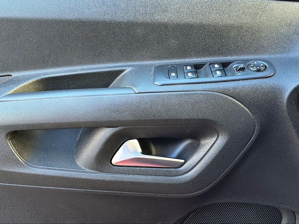 Opel Combo Cargo 1.5 TD 75kW (100CV) S/S Elegance Talla M - Foto 1595