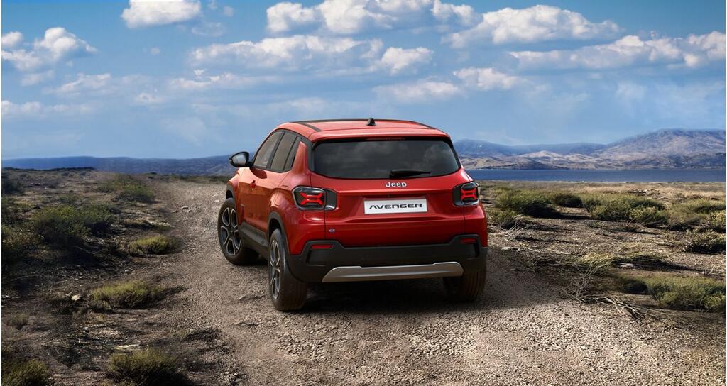 Jeep Avenger BEV 115kW (156CV) Summit - Foto 141
