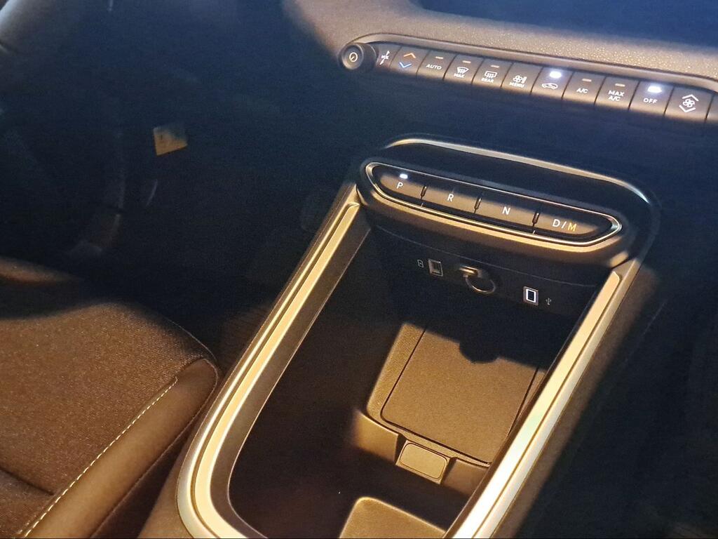 Jeep Avenger 1.2 eHybrid 74kW (100CV) Altitude - Foto 628