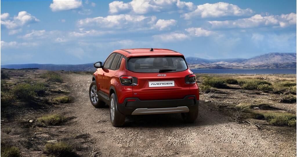 Jeep Avenger BEV 115kW (156CV) Altitude - Foto 114