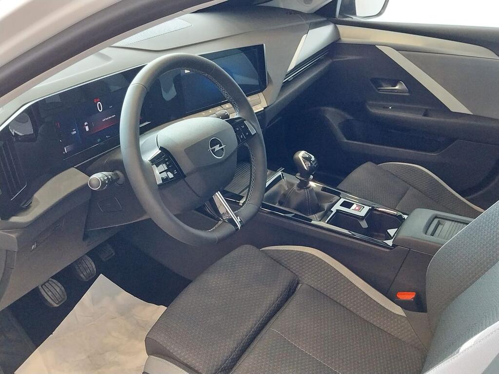 Opel Astra 1.2T XHL 81kW (110CV) Tech Edition - Foto 79