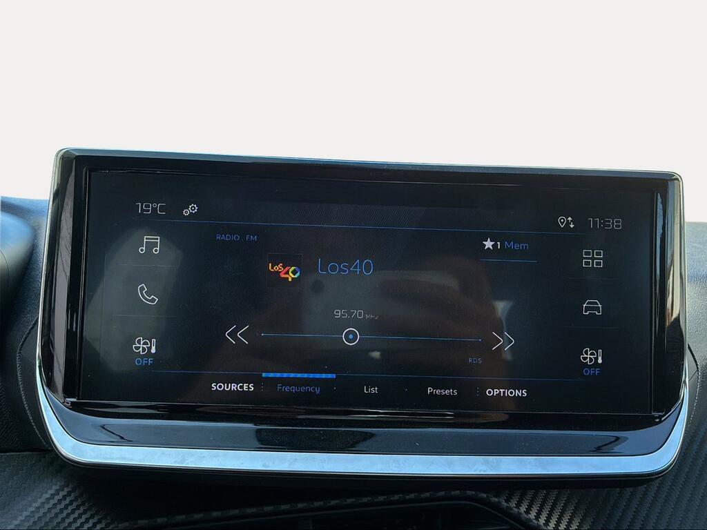 Peugeot 208 Active Puretech 75 - Foto 1038