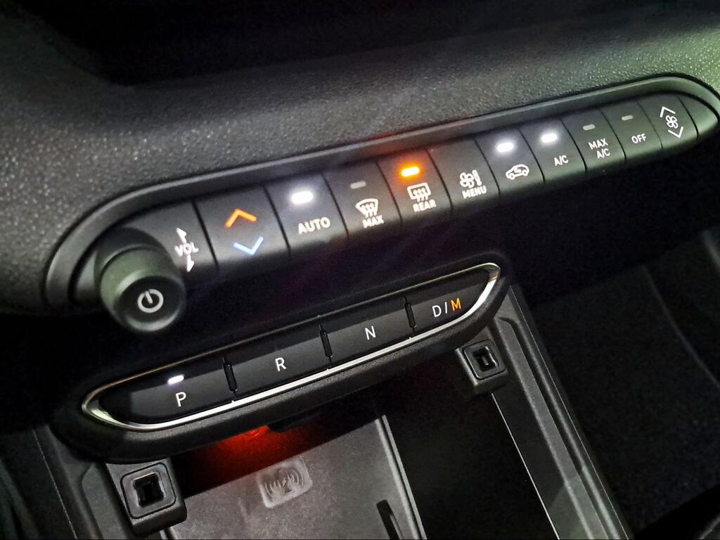 Jeep Avenger 1.2 eHybrid 74kW (100CV) Summit - Foto 572