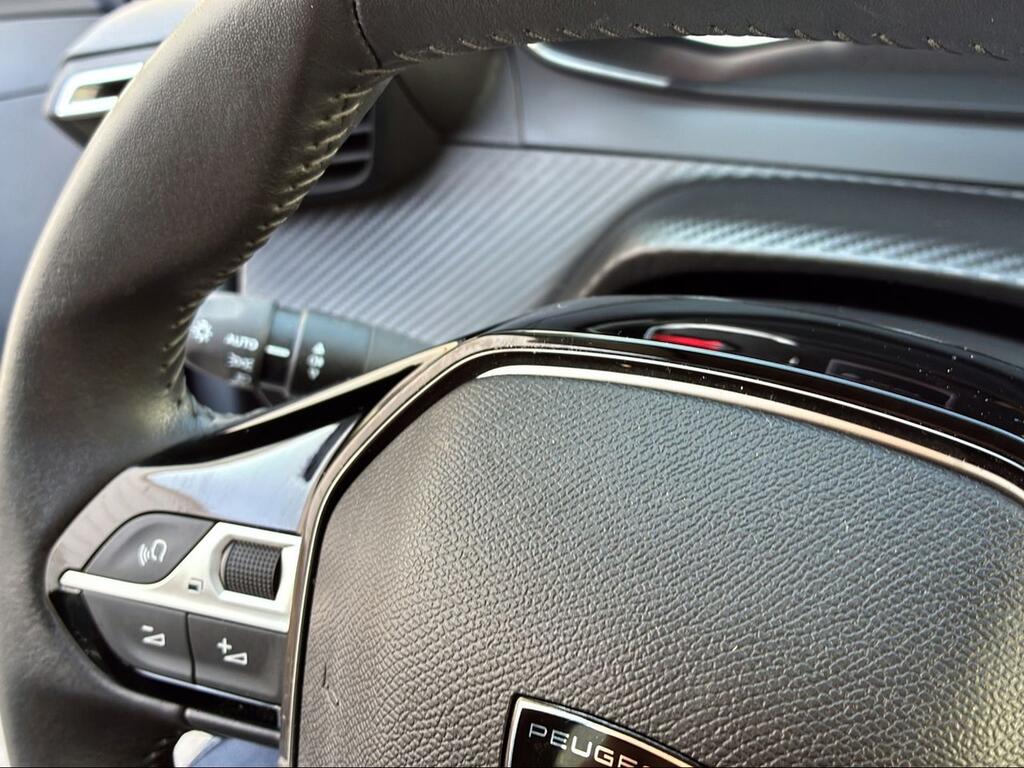 Peugeot 208 Active Puretech 75 - Foto 1049