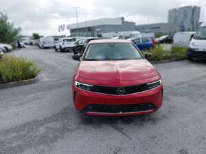 Opel Astra Nuevo Astra 5P Elegance 1.2T XHT AT8 S/S 130 HP (96kW)