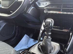 Peugeot 2008 Allure Gasolina 100 S&S 6 Vel. MAN