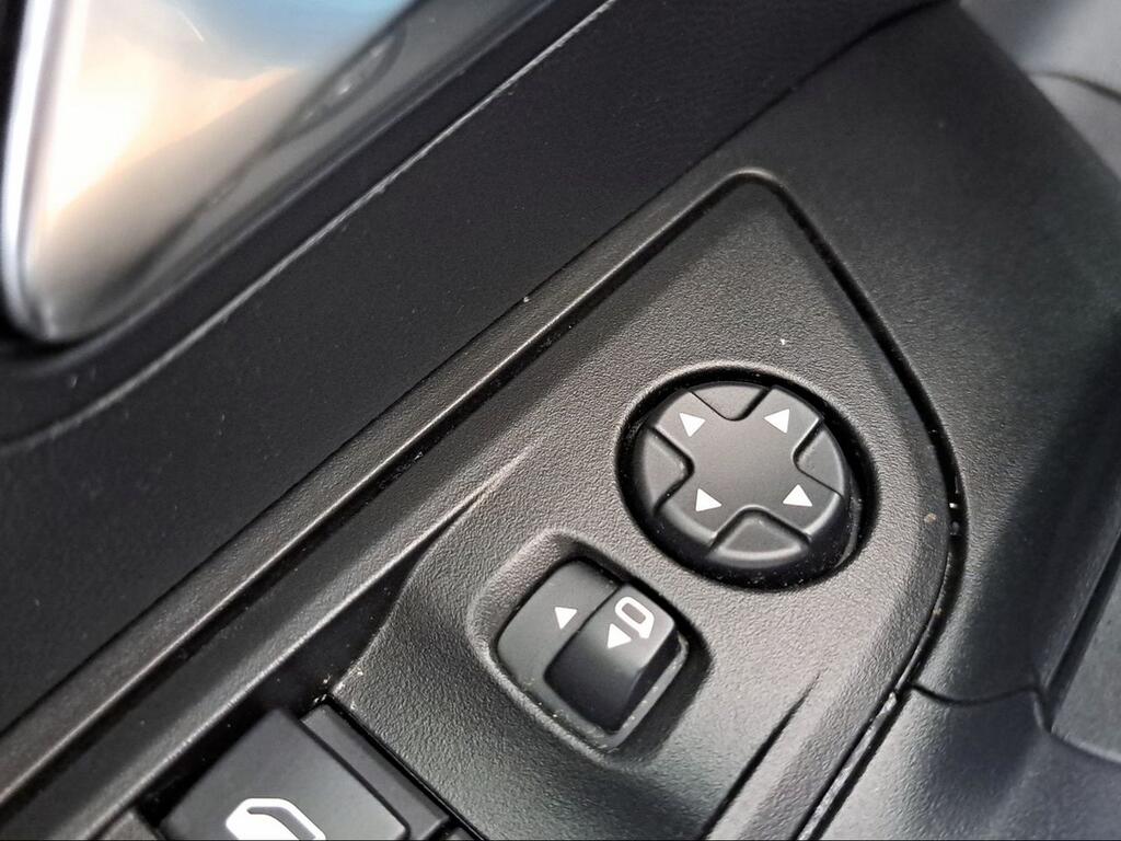 Peugeot 2008 N2008 Allure Hybrid 145 eDCS6 - Foto 1268