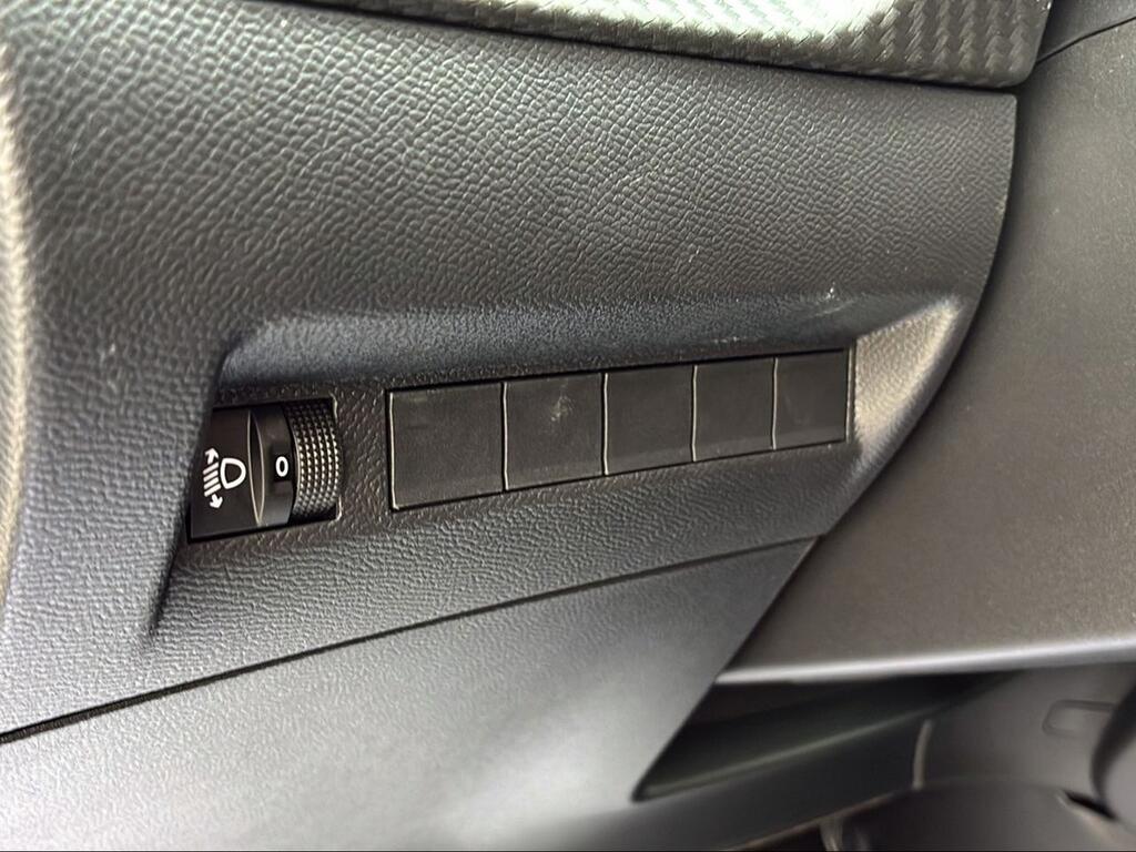 Peugeot 208 Allure Gasolina 100 S&S 6 Vel. MAN - Foto 1714