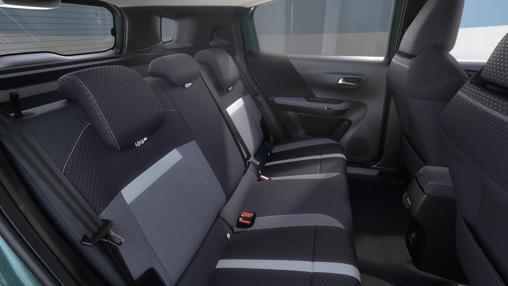 Opel Frontera 1.2T XHT Hybrid eDCT6 107kW GS - Foto 116
