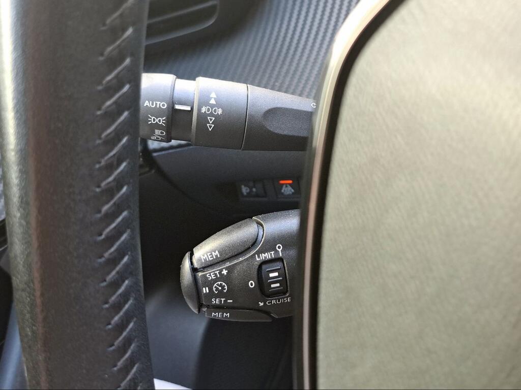Peugeot 2008 Active Puretech 100 S&S BVM6 - Foto 811