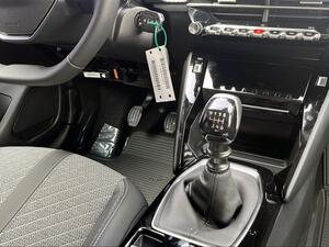 Peugeot 208 Allure Gasolina 100 S&S 6 Vel. MAN