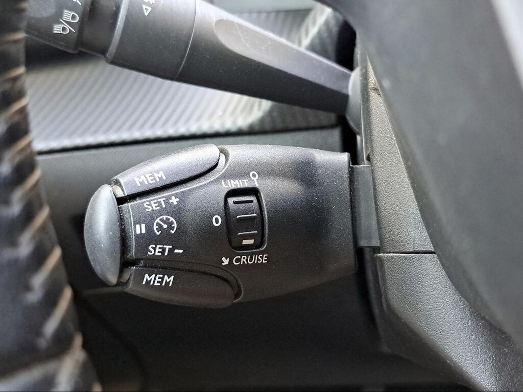 Peugeot 208 PureTech 73kW (100CV) Allure - Foto 1044