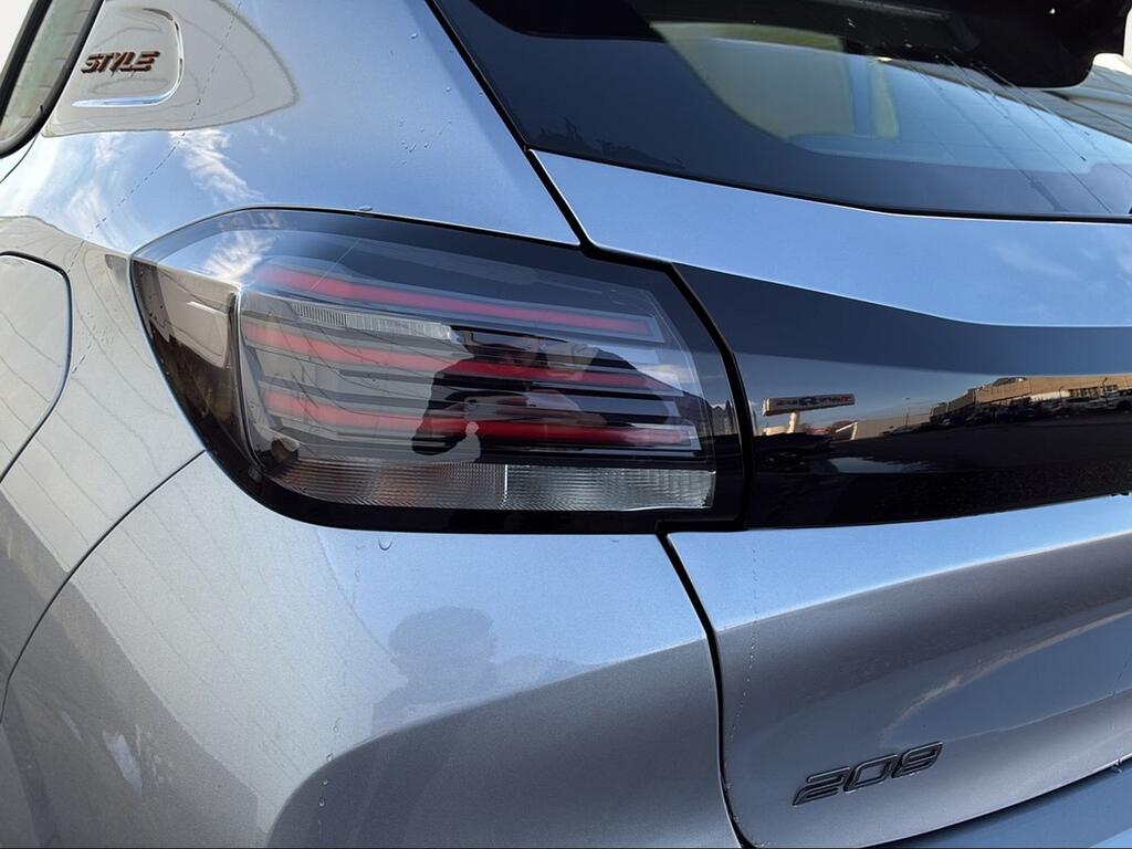 Peugeot 208 Style HYBRID 110 eDCS6 - Foto 1303