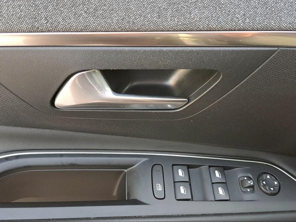 Peugeot 3008 Hybrid 225 e-EAT8 Allure Pack - Foto 1734