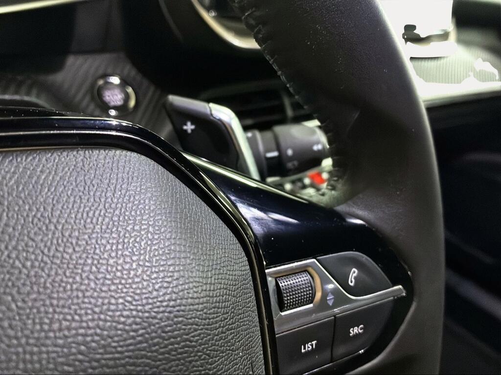 Peugeot 2008 Allure Pack BlueHDI 130 S&S EAT8 - Foto 1293