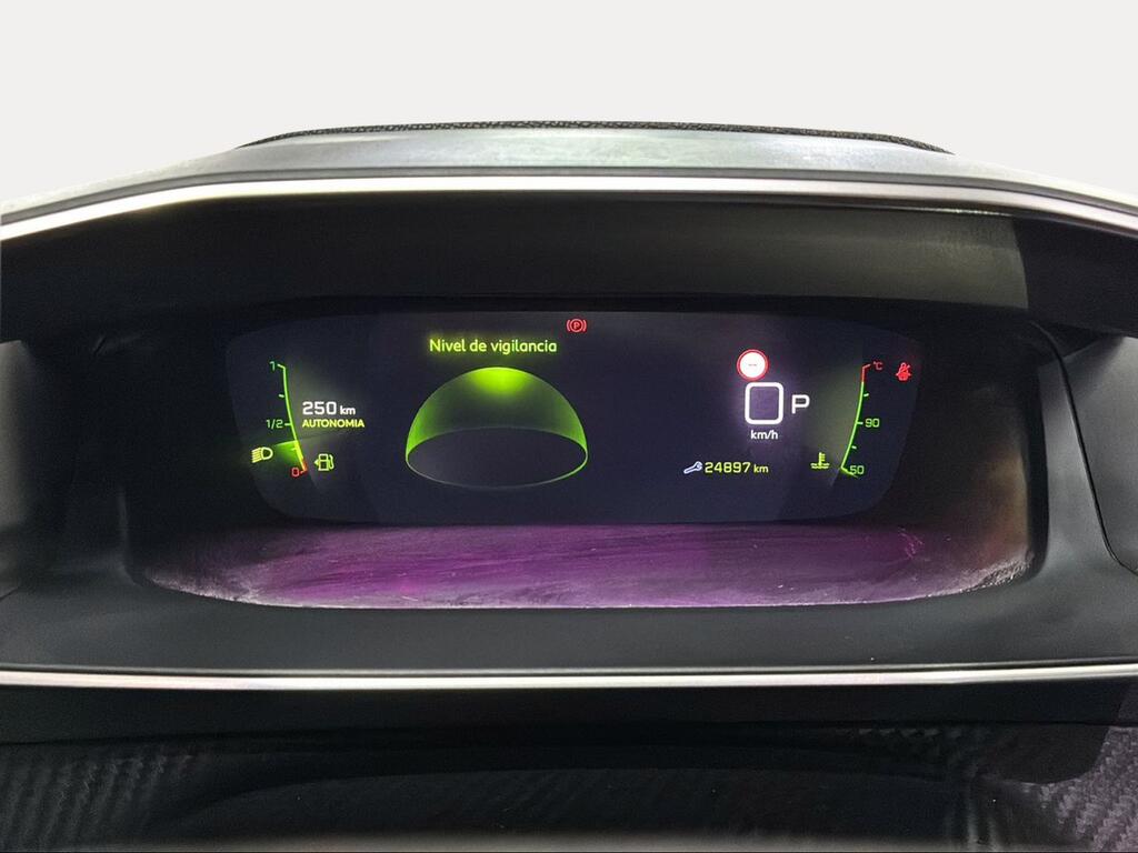 Peugeot 2008 Allure Pack BlueHDI 130 S&S EAT8 - Foto 1286