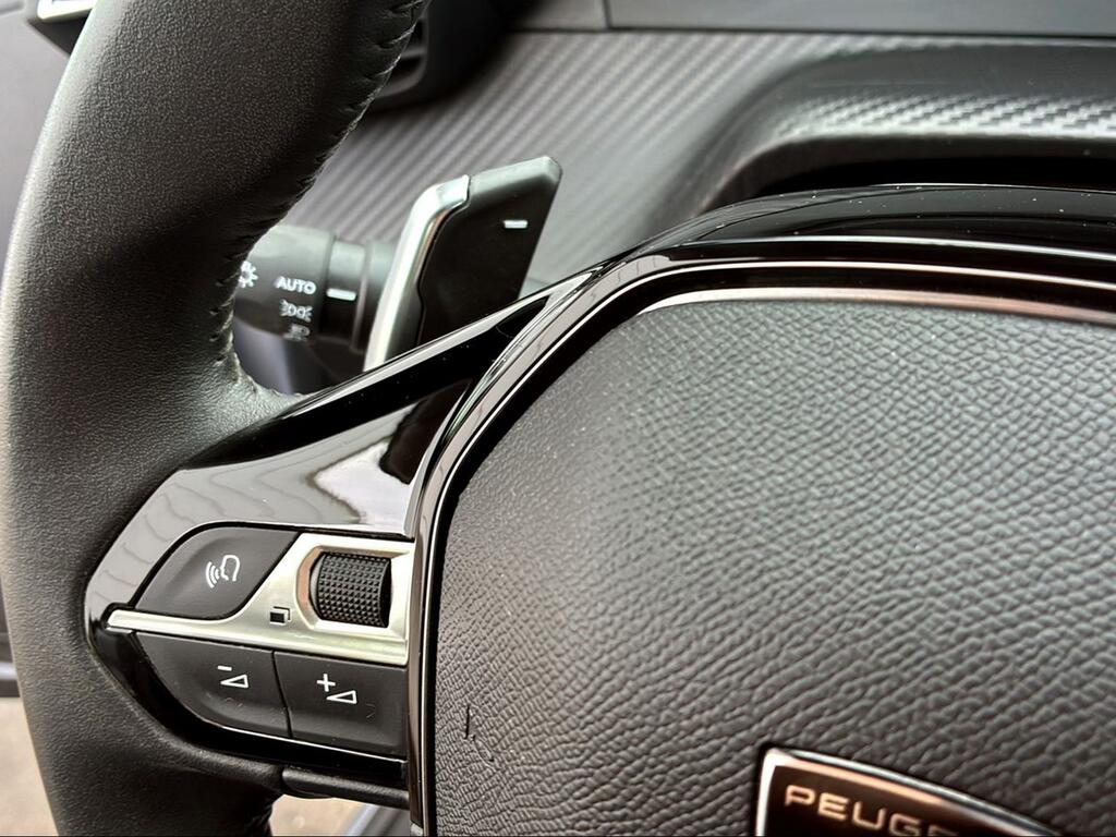 Peugeot 208 Style HYBRID 110 eDCS6 - Foto 1660