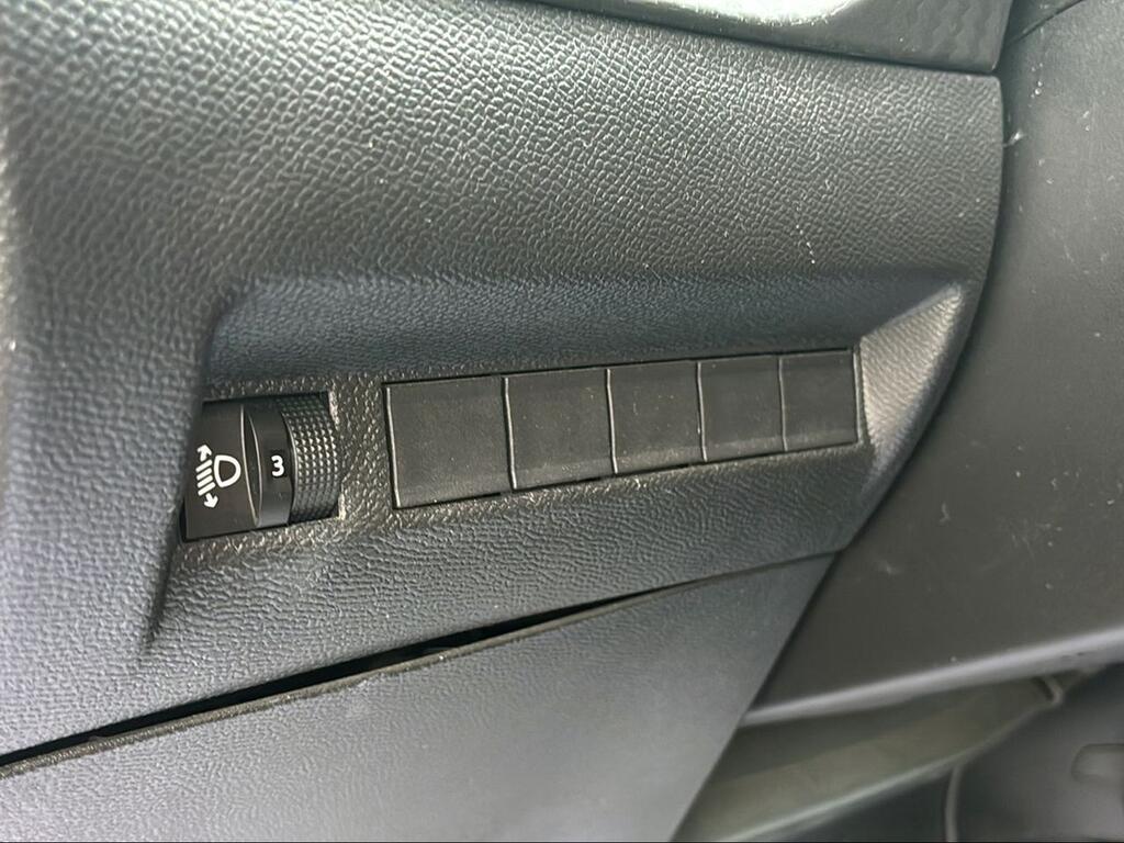 Peugeot 208 Style HYBRID 110 eDCS6 - Foto 1659