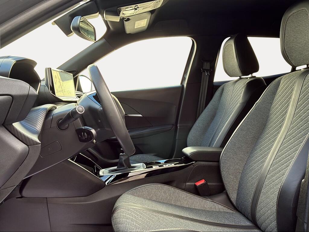 Peugeot 2008 Allure Puretech 100 S&S 6 Vel. MAN - Foto 1383