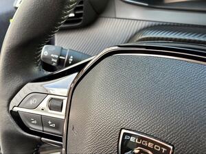Peugeot 2008 Allure Puretech 100 S&S 6 Vel. MAN