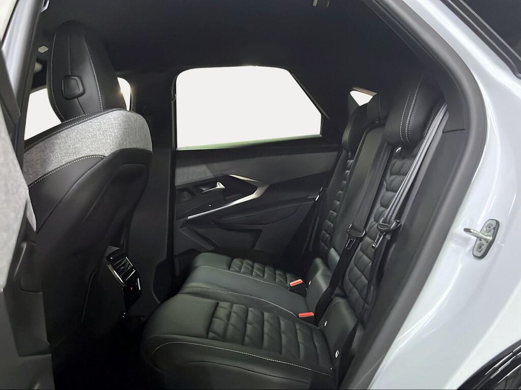 Peugeot e-3008 GT Eléctrico 210 (157 kW) - Foto 1608