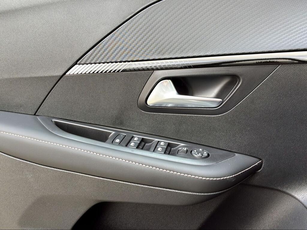 Peugeot 208 Allure Gasolina 100 S&S 6 Vel. MAN - Foto 1186