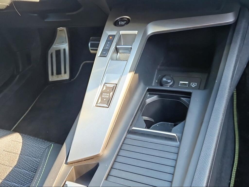 Peugeot 408 408 GT HYBRID 145 eDCS6 - Foto 1523