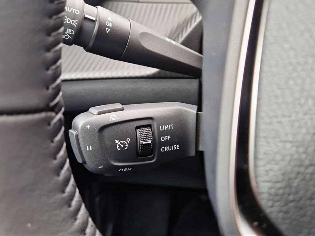 Peugeot 2008 N2008 Allure Hybrid 110 eDCS6 - Foto 1457