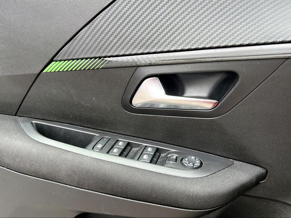 Peugeot 208 Active HYBRID 100 eDCS6 - Foto 696