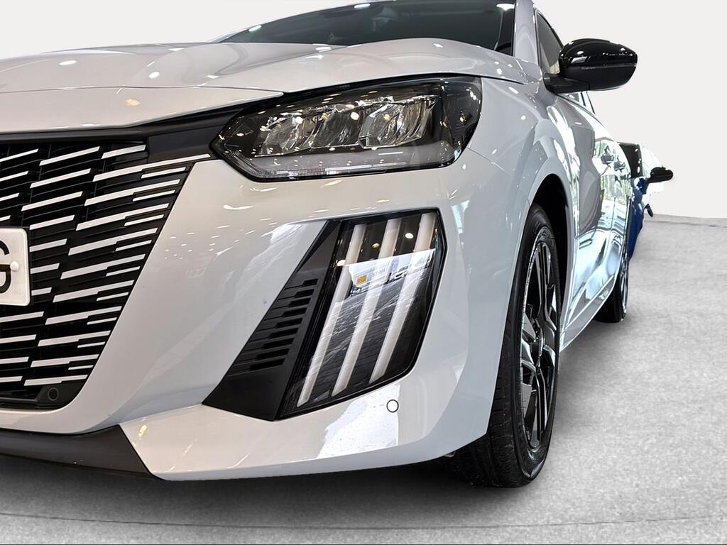 Peugeot 208 Allure HYBRID 110 eDCS6 - Foto 1512