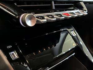 Peugeot 208 Allure HYBRID 110 eDCS6