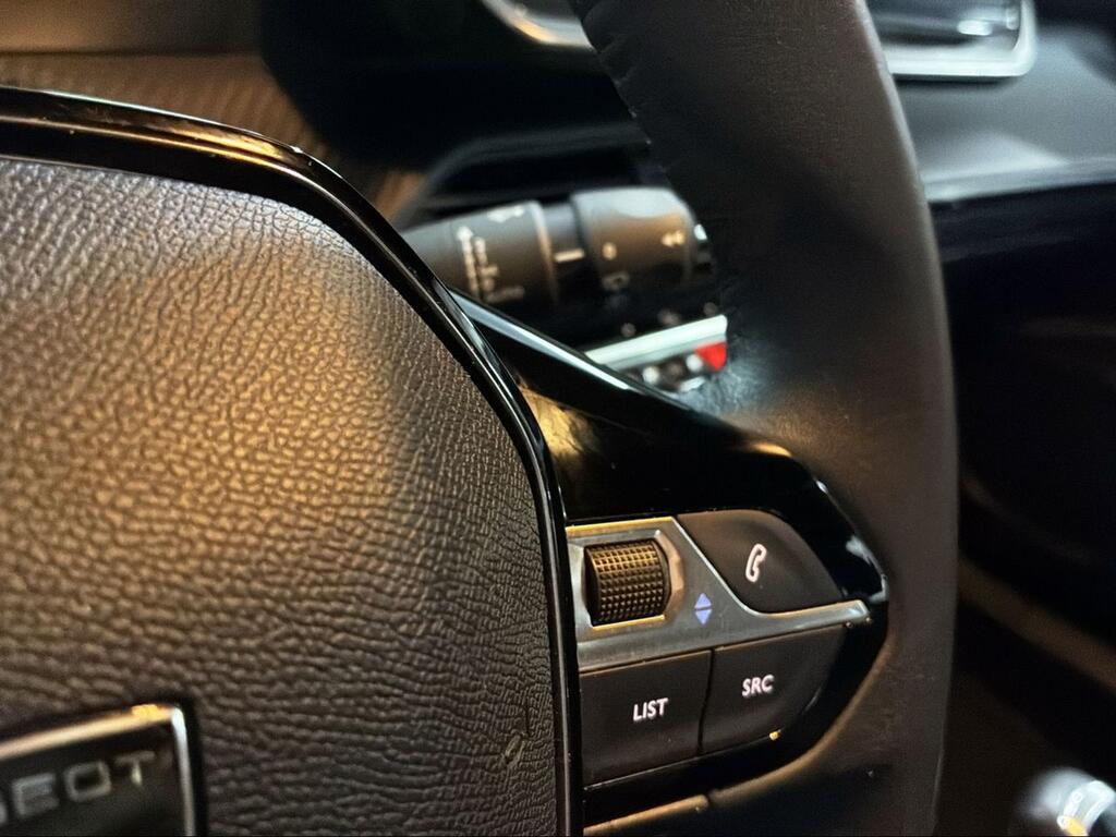 Peugeot 2008 Active Puretech 100 S&S 6 Vel. MAN - Foto 122